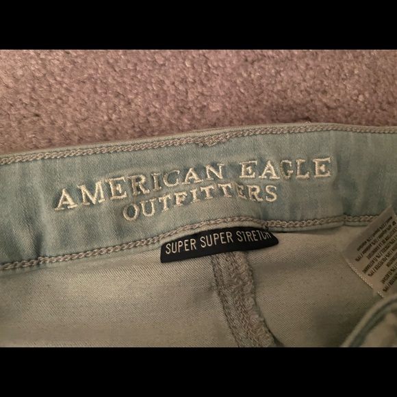 American Eagle Lightwash Super Super Stretch Hi-Rise Jeggings - Picture 2 of 3
